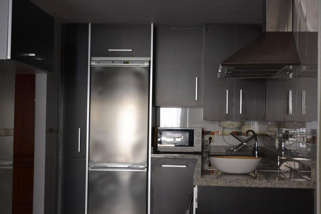 Precioso Apartamento En Primera Linea De Playa En Caleta De Velez Bagian luar foto